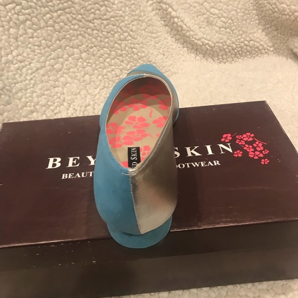 Beyond Skin Jemima Dress Shoes - Picture 3 of 7